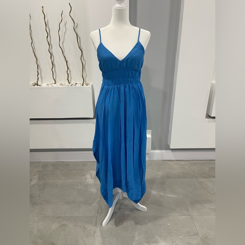 Chic Blue V-Neck Dress